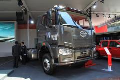 解放 J6重卡 390馬力 6X6 載貨車(底盤(pán))(CA2250P66K24TL2E)