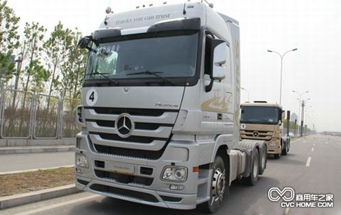 梅賽德斯-奔馳New Actros 6×2牽引車 商用車之家